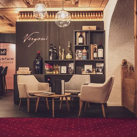 Mountain Plaza 4* دافوس