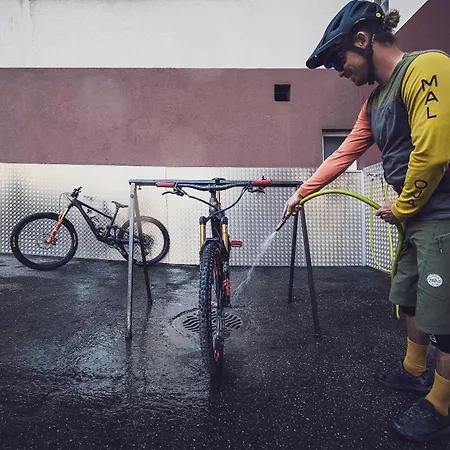 Mountain Plaza Szálloda Davos