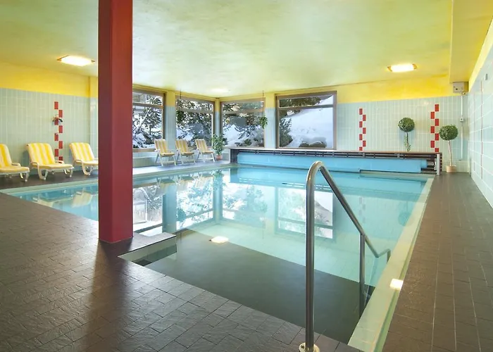 Ξενοδοχείο Mountain Plaza Νταβός