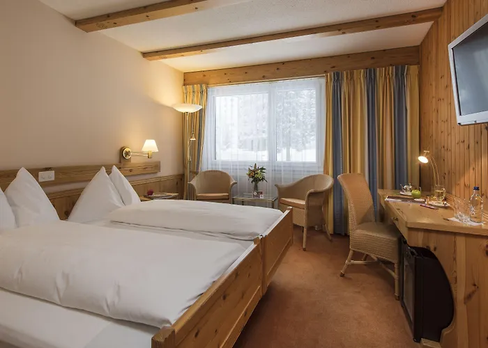 Mountain Plaza Готель 4*